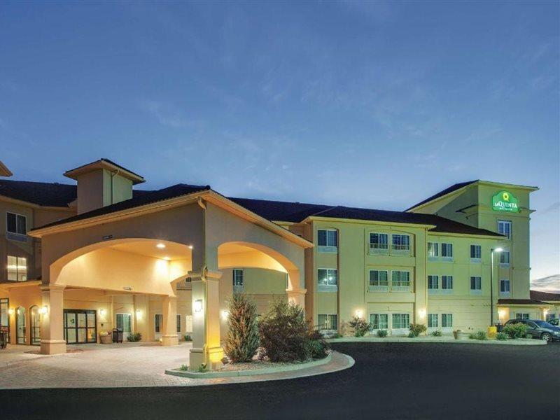 Comfort Inn & Suites Verona At Turning Stone Resort Casino Buitenkant foto