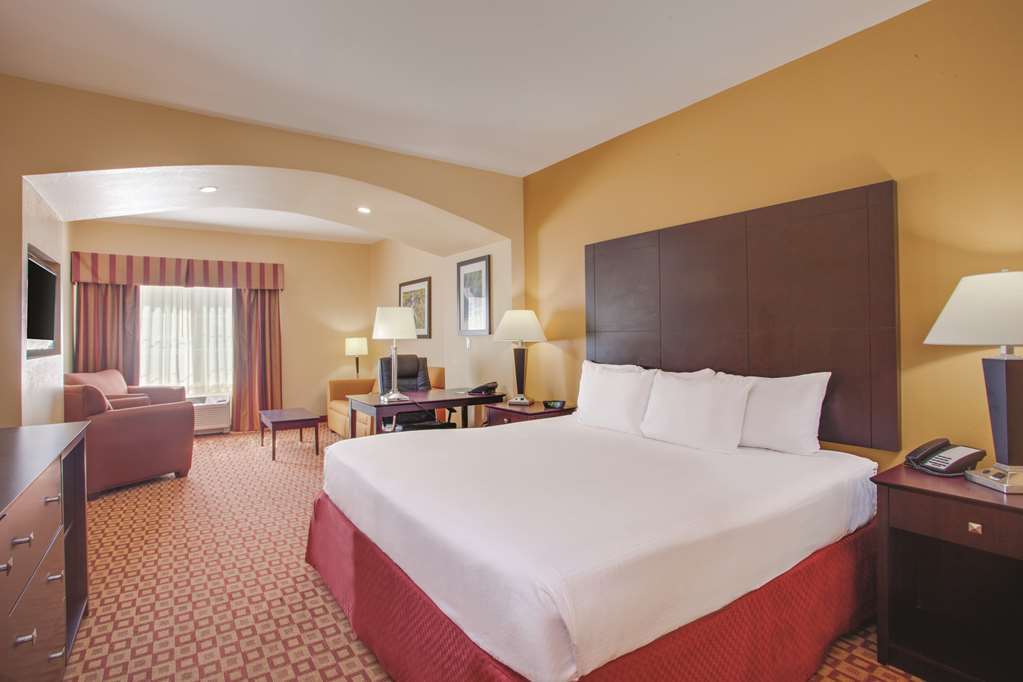 Comfort Inn & Suites Verona At Turning Stone Resort Casino Kamer foto